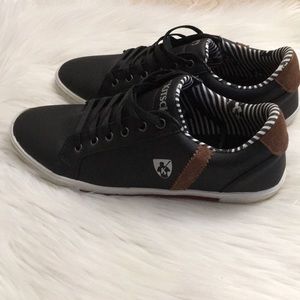 Mr. Kitsch Men Casual Sneakers (US 8)
